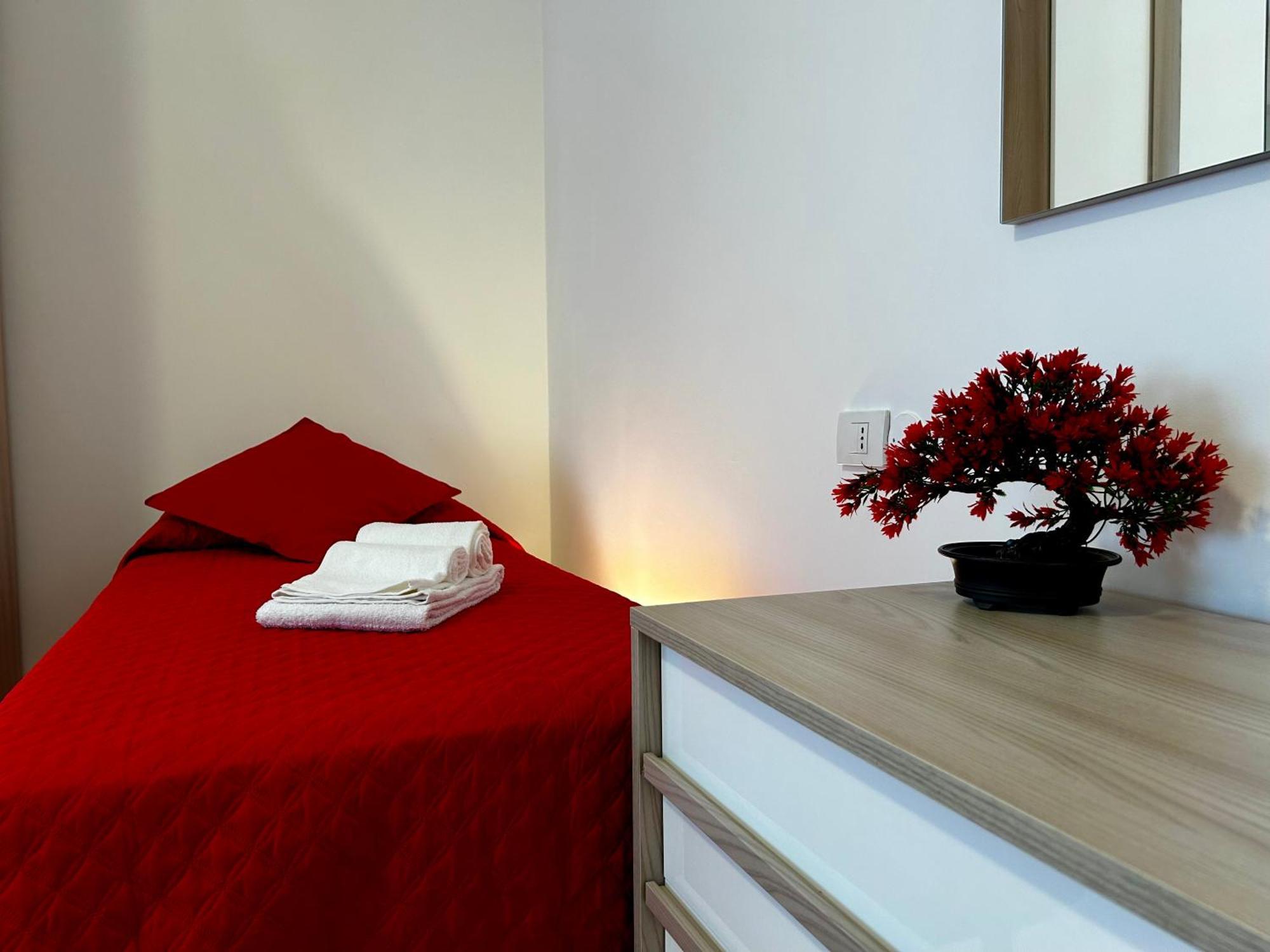 Luxury Allo Apartment In Center Of Удіне Екстер'єр фото